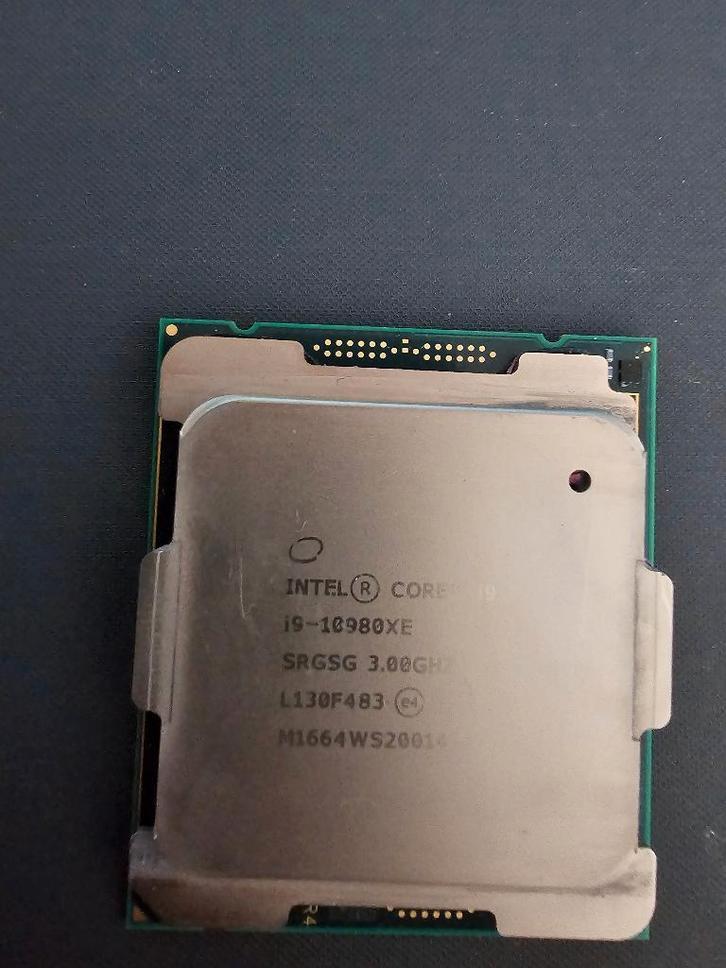 Intel Core I9-10980XE, Computers en Software, Processors, Gebruikt, 18-core, 3 tot 4 Ghz, Ophalen of Verzenden