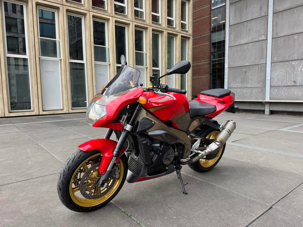 Aprilia rsv mille Tuono 2003, 2 cilinders, Occasion, Motorrijbewijs A, Particulier