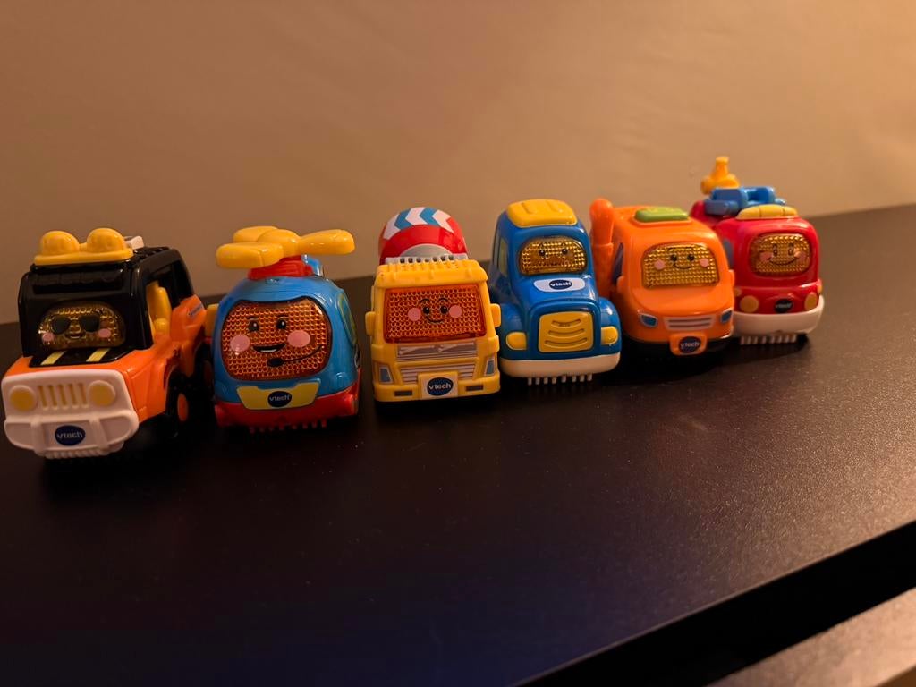 Vtech Toettoet Auto’s 6 Stuks 2x Garage, Ophalen of Verzenden, Zo goed als nieuw