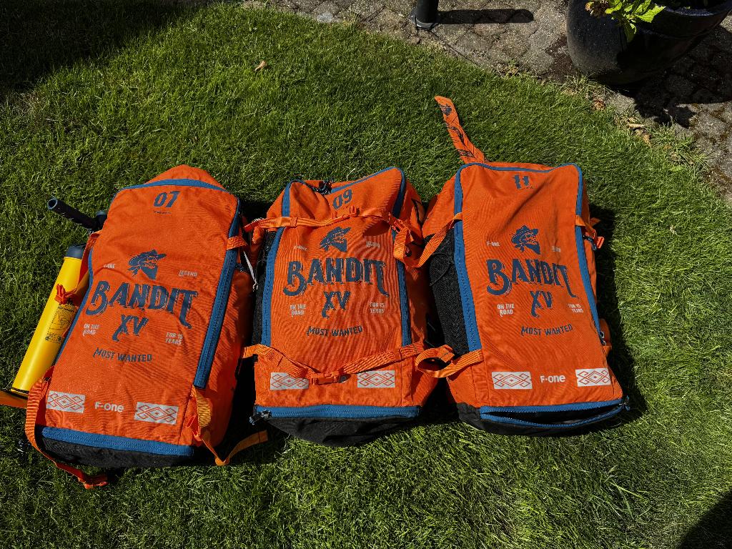 F-one Kites Bandit XV 7 - 9 - 11 meter, Watersport en Boten, Kitesurfen, Ophalen, 9 m², Geen board, Zo goed als nieuw