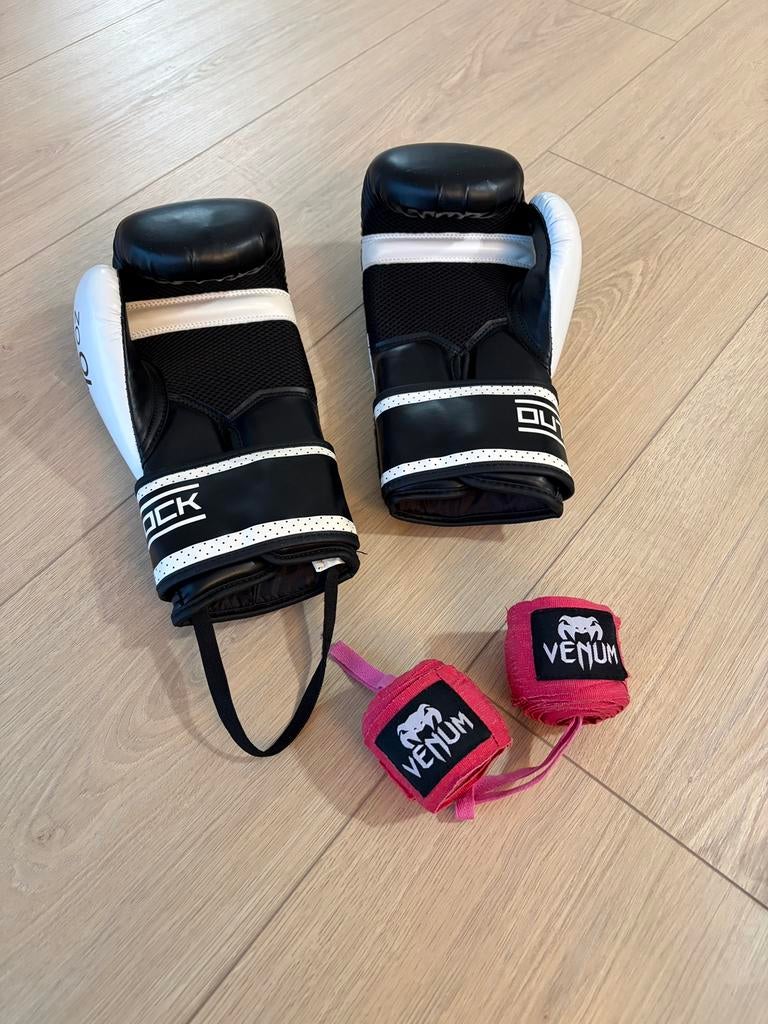 Boxing gloves - 10 oz (like new), Sport en Fitness, Maat XS of kleiner, Ophalen, Zo goed als nieuw, Overige