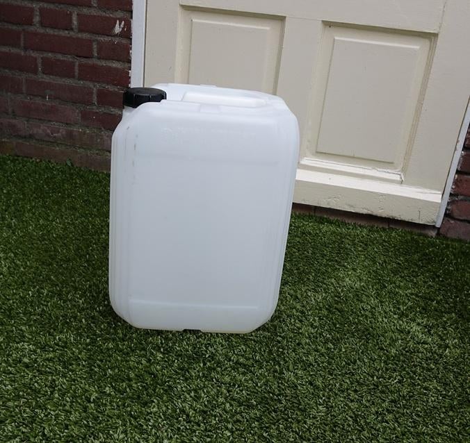 20 liter Jerrycan, Tuin en Terras, Regentonnen, Minder dan 75 liter, Ophalen, Zo goed als nieuw