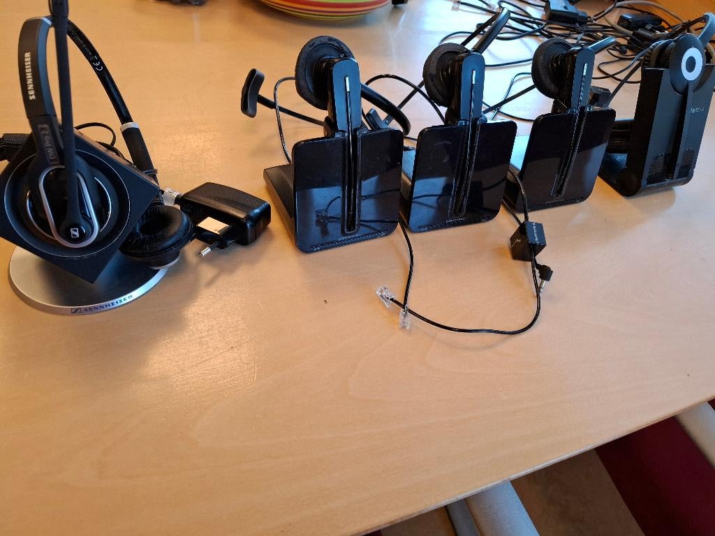 Partij Headsets, draadloos, Audio, Tv en Foto, Koptelefoons, Overige merken, Gebruikt, Draadloos, Op oor (supra aural)