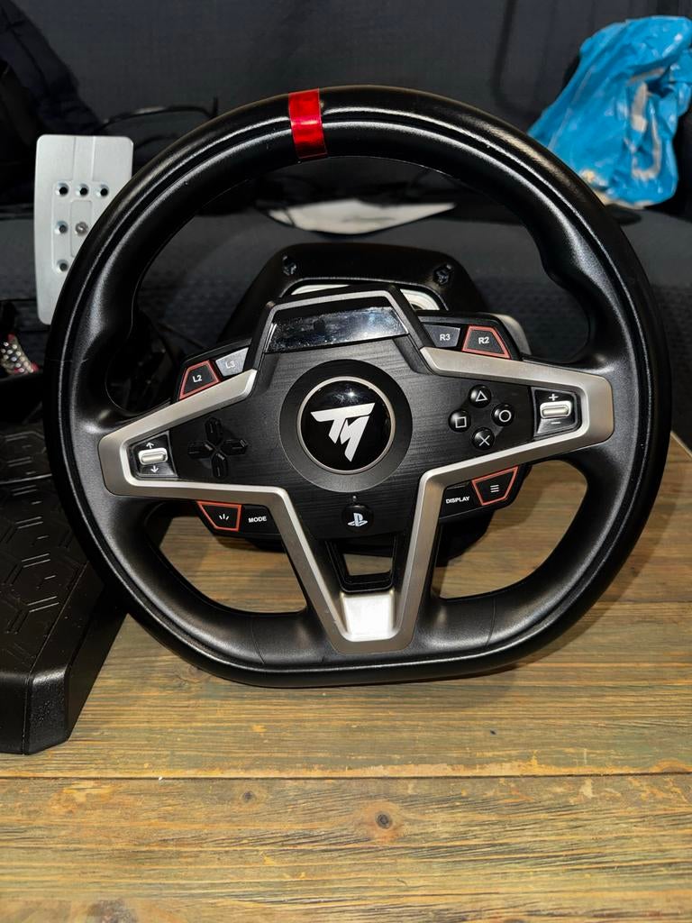 ThrustMaster T248 Stuurwiel met Pedalen, Spelcomputers en Games, Spelcomputers | Sony PlayStation Consoles | Accessoires, Ophalen