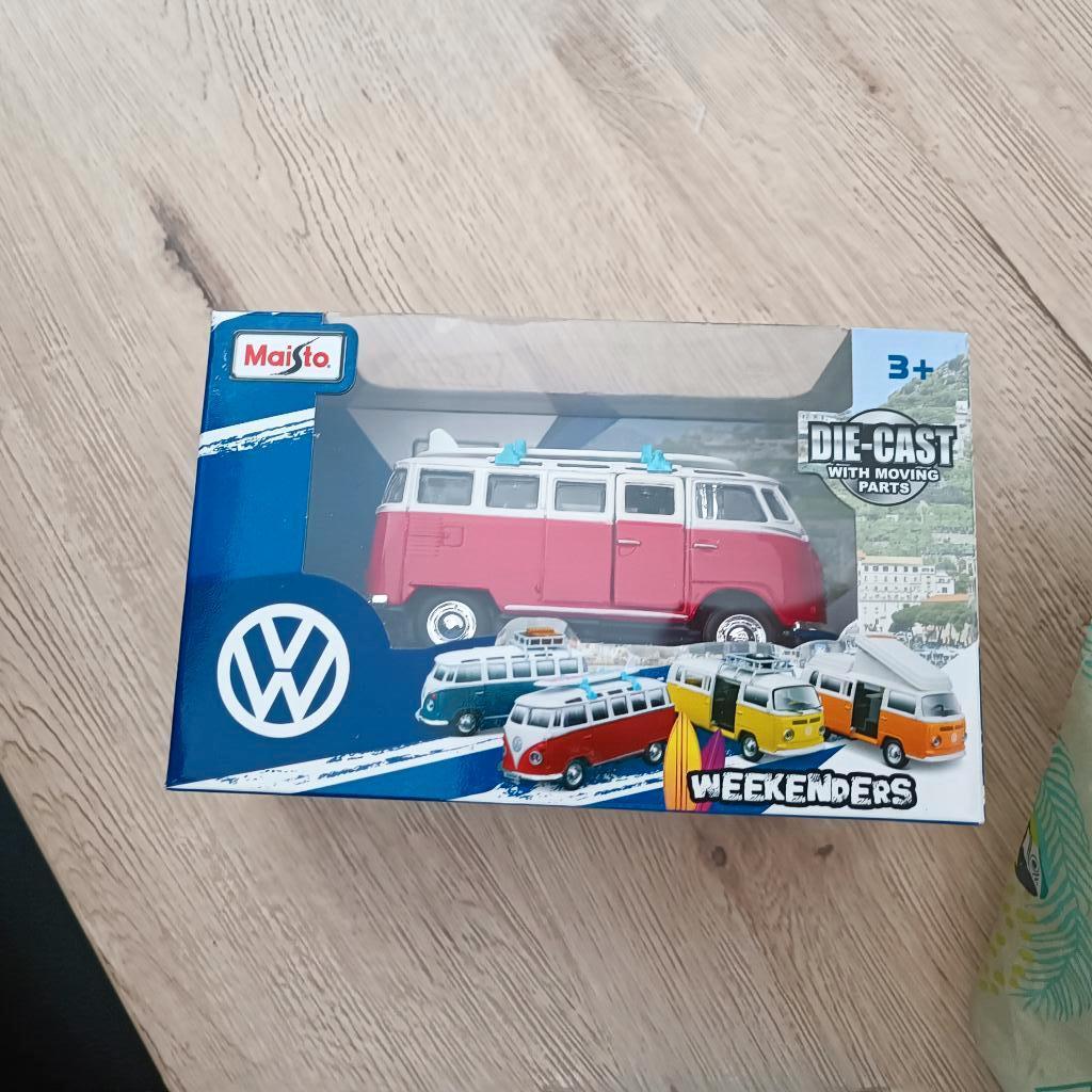 Maisto vw Volkswagen samba bus rood wit met surfplank, Ophalen of Verzenden, Nieuw, Auto