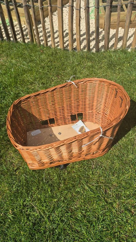 Hondenkattenspullenmand, Ophalen