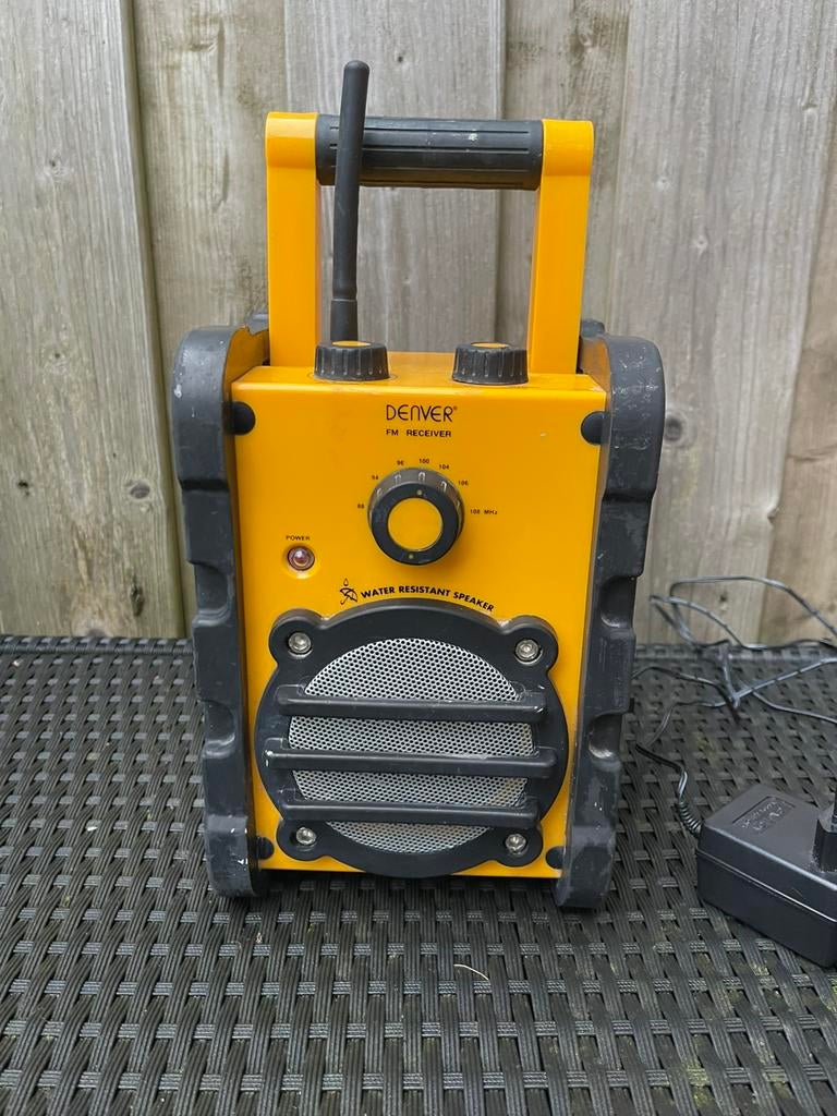 Denver TR44 FM Work radio Yellow, Audio, Tv en Foto, Ophalen of Verzenden, Gebruikt, Bouwradio