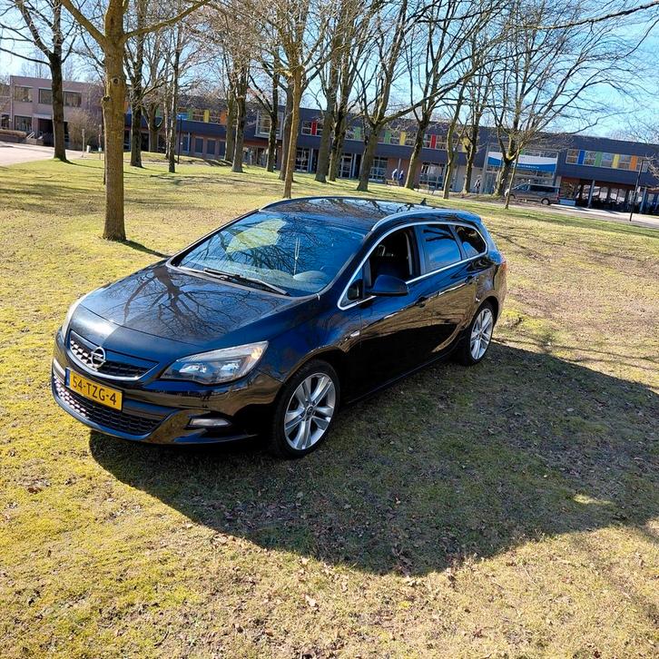 Opel astra opc line, Auto's, Opel, Particulier, Astra, ABS, Achteruitrijcamera, Airbags, Airconditioning, Alarm, Bluetooth, Bochtverlichting