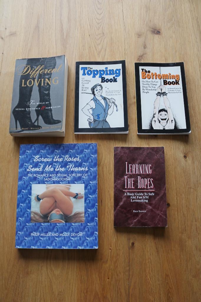 BDSM boeken 5 stuks engelse taal kinky, Verzenden, Zo goed als nieuw, Non-fictie