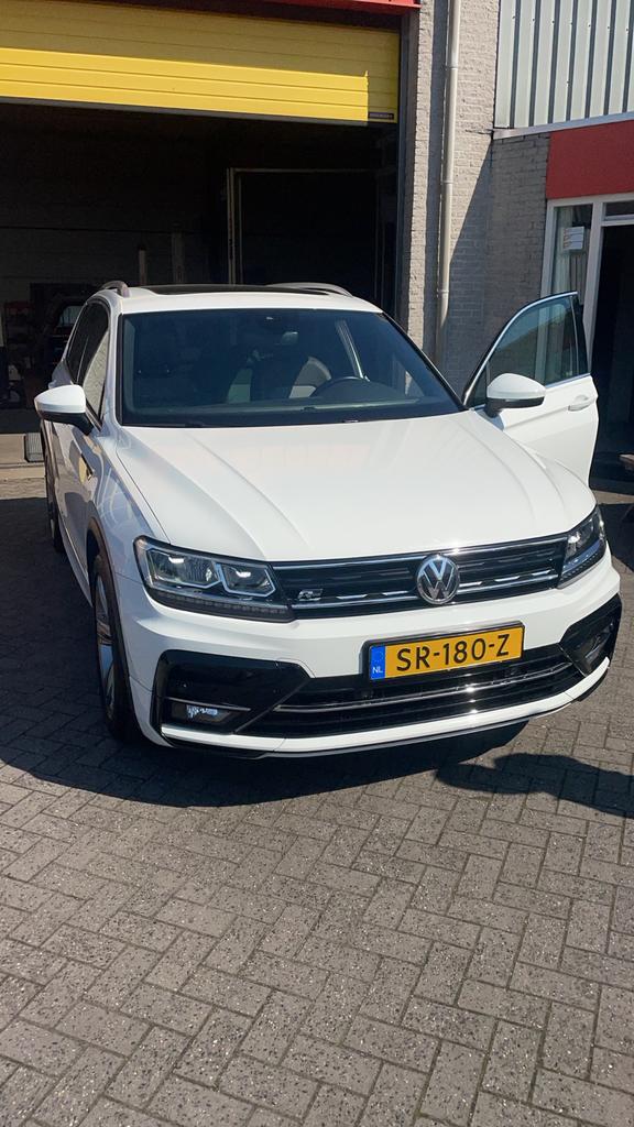 Volkswagen Tiguan 3x R-Line 1.4 TSI 92KW 2018 Wit, Auto's, Voorwielaandrijving, 125 pk, 4 cilinders, Wit