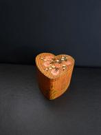Pillendoosje hout. Handbeschilderd hartvormig doosje, Ophalen of Verzenden
