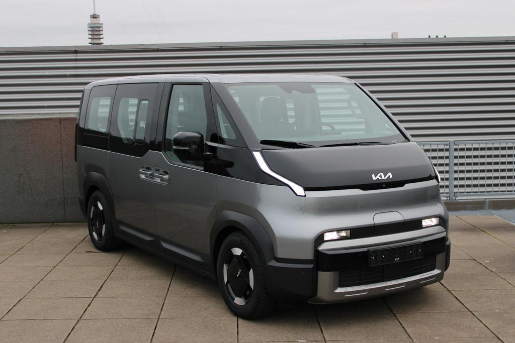 Kia PV5 Passenger Elite Executive 71.2 kWh Bestelbaar bij Ki, Auto's, Kia, 2096 kg, Verwarming stoelen achter, 163 pk, Origineel Nederlands