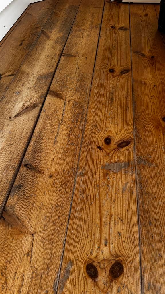 Teab 25m2 grenen planken (oude vloer), Doe-het-zelf en Verbouw, Hout en Planken, Gebruikt, Plank, Grenen, 200 tot 250 cm, Minder dan 25 mm