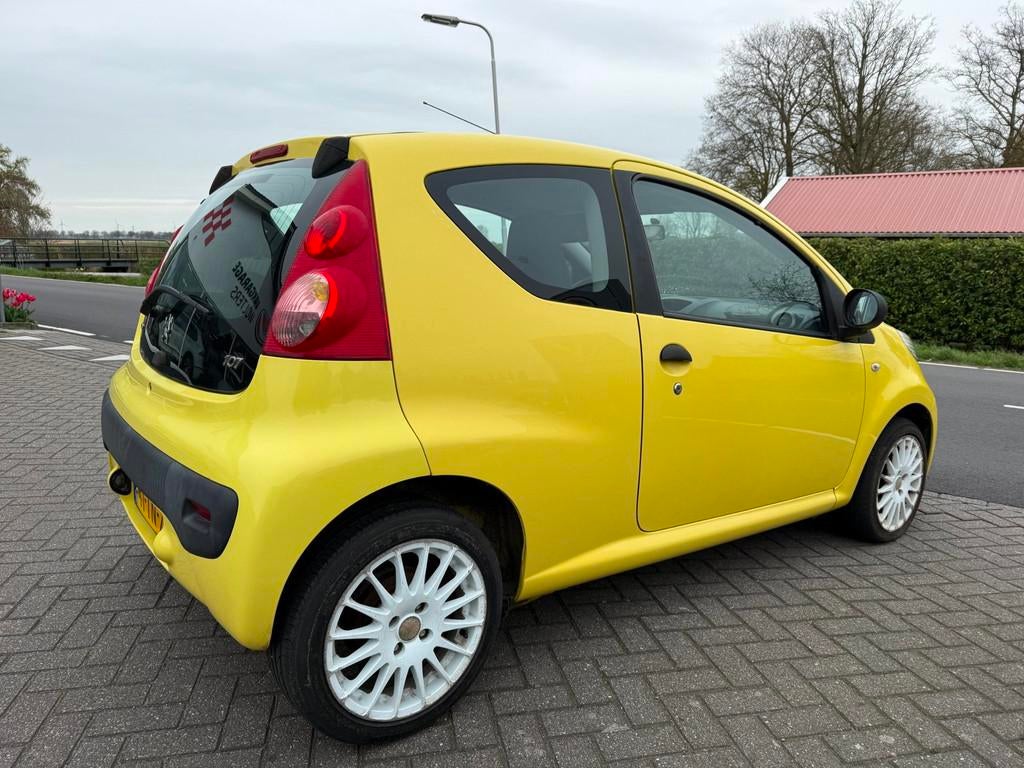 Peugeot 107 1.0-12V XR, Auto's, Peugeot, Voorwielaandrijving, Stof, Zwart, Overige kleuren