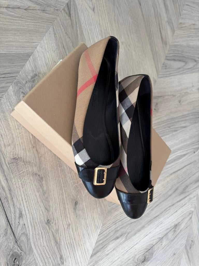 Burberry ballerina maat 37 €50, Ophalen of Verzenden, Zo goed als nieuw