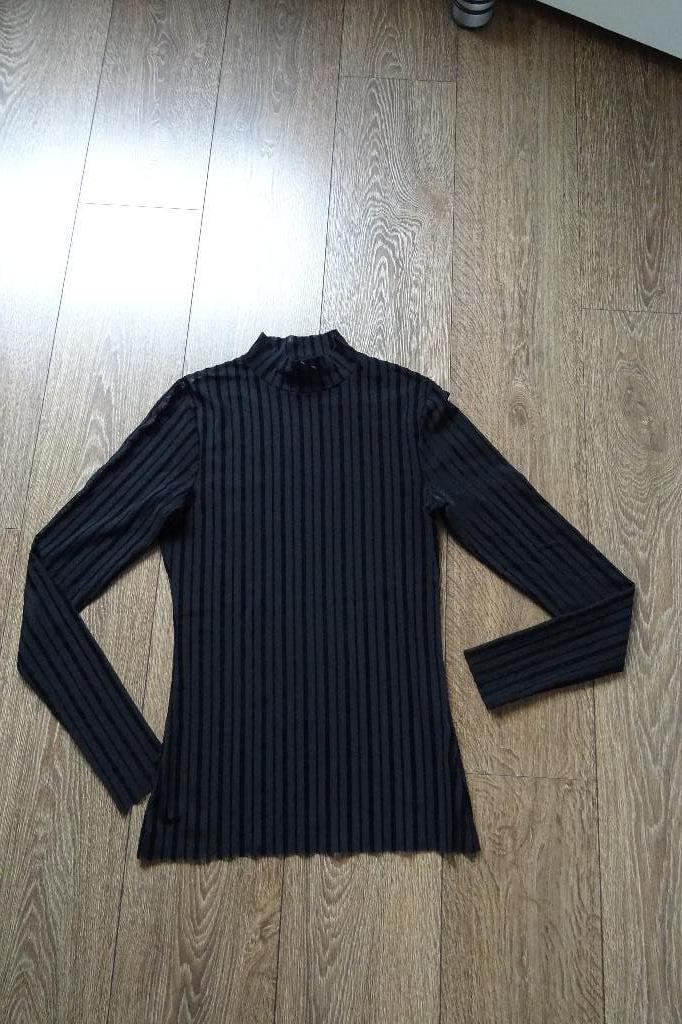 Zwarte dunne trui Distrikt maat S, Distrikt, Zwart, Ophalen of Verzenden, Zo goed als nieuw