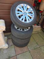 Winterbanden Continental op velgen + wieldoppen, Auto-onderdelen, Banden en Velgen, Ophalen, 16 inch, 205 mm, Winterbanden