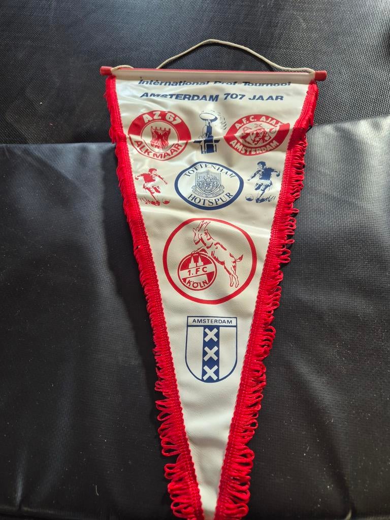 AJAX,AZ67,TOTTENHAM HOTSPUR,FC'KOLN, Ophalen of Verzenden, Zo goed als nieuw, Ajax, Vaantje of Sjaal