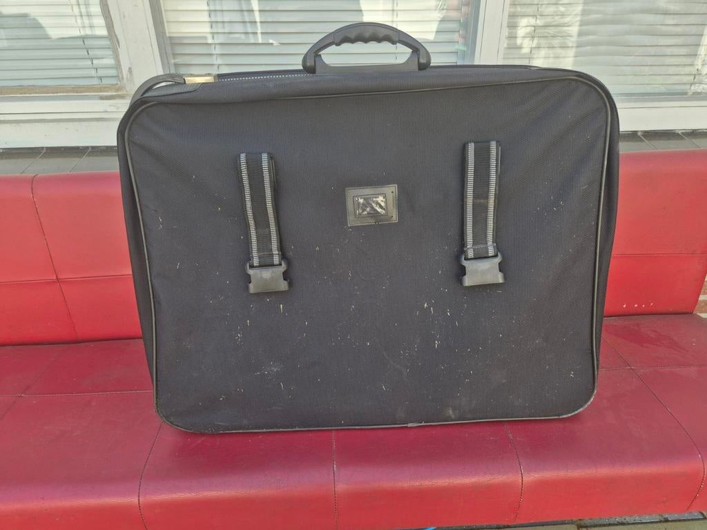 Zwarte reistas/koffer met wieltjes, Sieraden, Tassen en Uiterlijk, Koffers, Wieltjes, Gebruikt, 50 tot 60 cm, 45 tot 55 cm