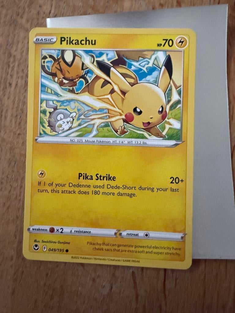 Pikachu 049/195 Pika Strike, Ophalen of Verzenden, Nieuw, Losse kaart