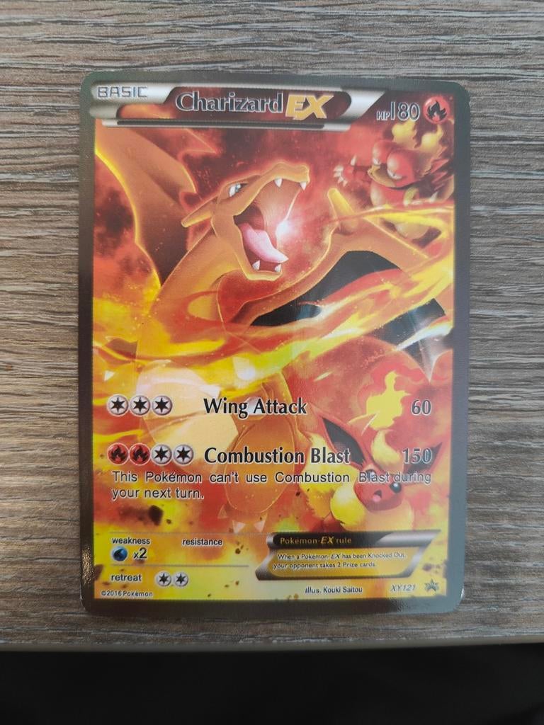 Charizard EX XY121, Hobby en Vrije tijd, Verzamelkaartspellen | Pokémon, Ophalen of Verzenden