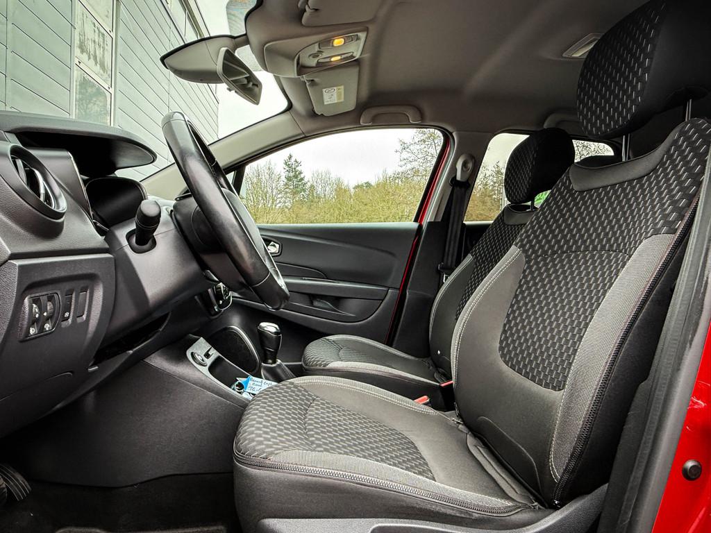 Renault Captur 0.9 TCe Intens | Clima | Cruise | Navi | Pdc, Voorwielaandrijving, 898 cc, Stof, Gebruikt