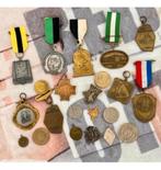 Diverse 22 medaille lintjes munten wielrennen vierdaagse ect, Ophalen of Verzenden, Nederland