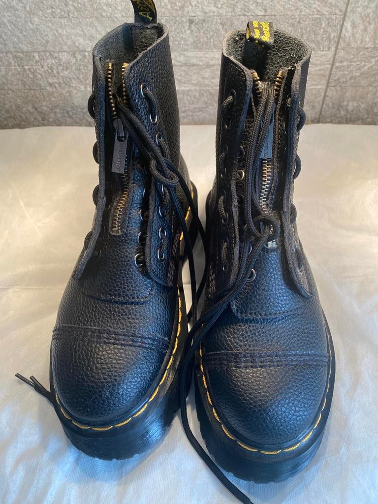 Dr Martens Sinclair Platform maat 39, Kleding | Dames, Ophalen of Verzenden, Zo goed als nieuw, Zwart