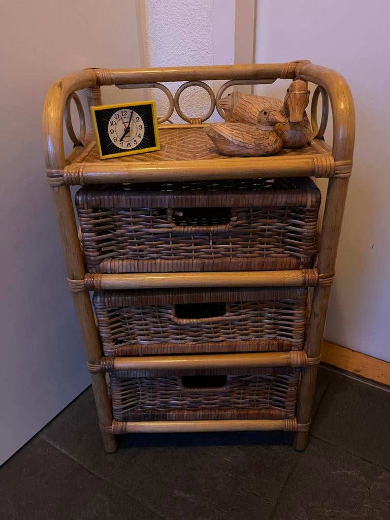 Vintage boho rotan ladenkastje, Huis en Inrichting, Kasten | Ladekasten, Zo goed als nieuw, 3 of 4 laden, Minder dan 100 cm, 25 tot 50 cm