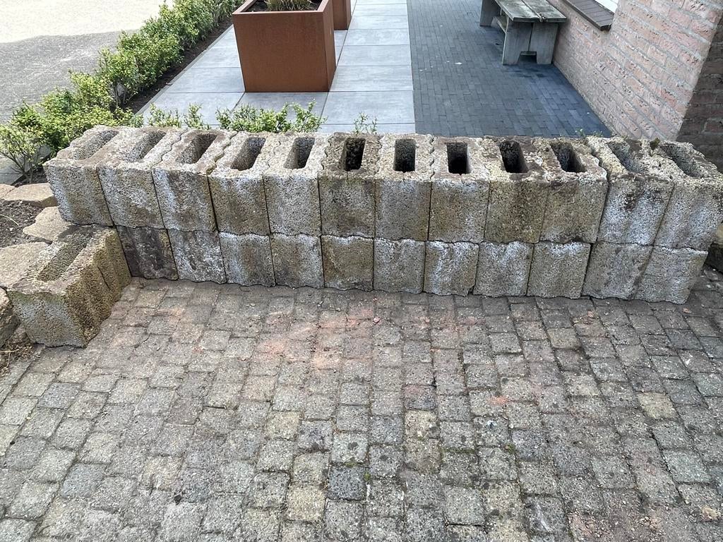 Stapelblokken voor bloembakken of muur - 25 stuks direct, Ophalen, Gebruikt, Beton, Overige typen