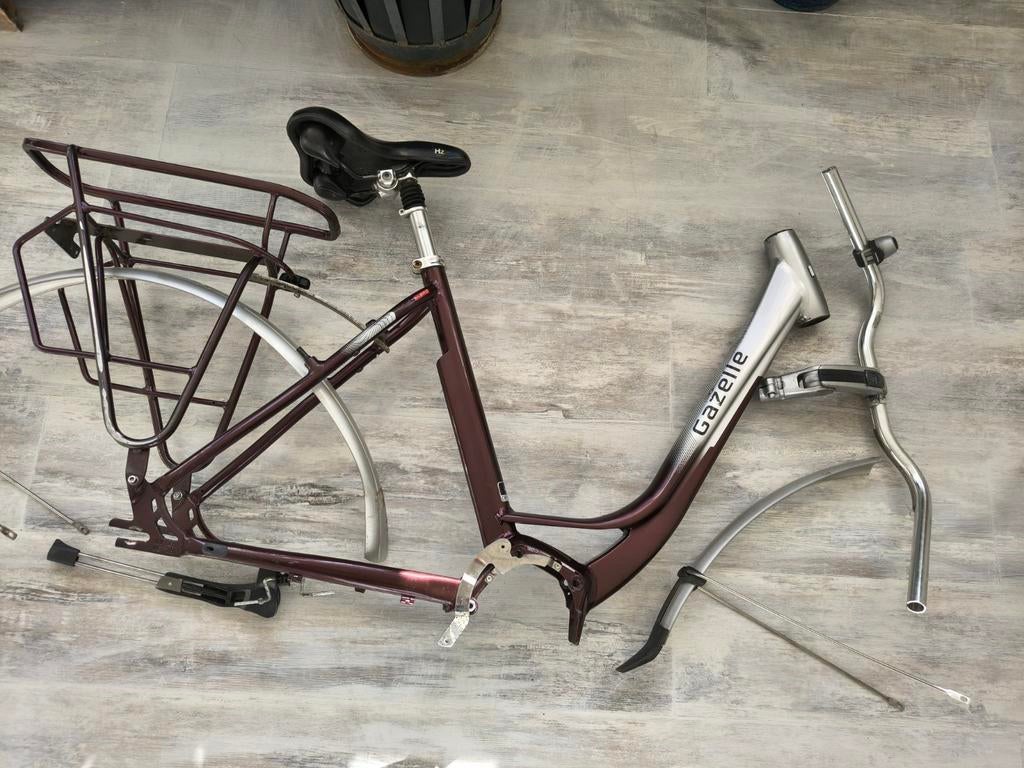 Gazelle Orange C8 frame, stuur, zadelpen, bagagedrager. Enz, 47 tot 51 cm, Ophalen, Zo goed als nieuw, Gazelle