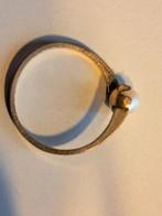 ring met parel-goud-18 karaat,diam. 1.7, Ophalen of Verzenden, Zo goed als nieuw, 17 tot 18, Dame