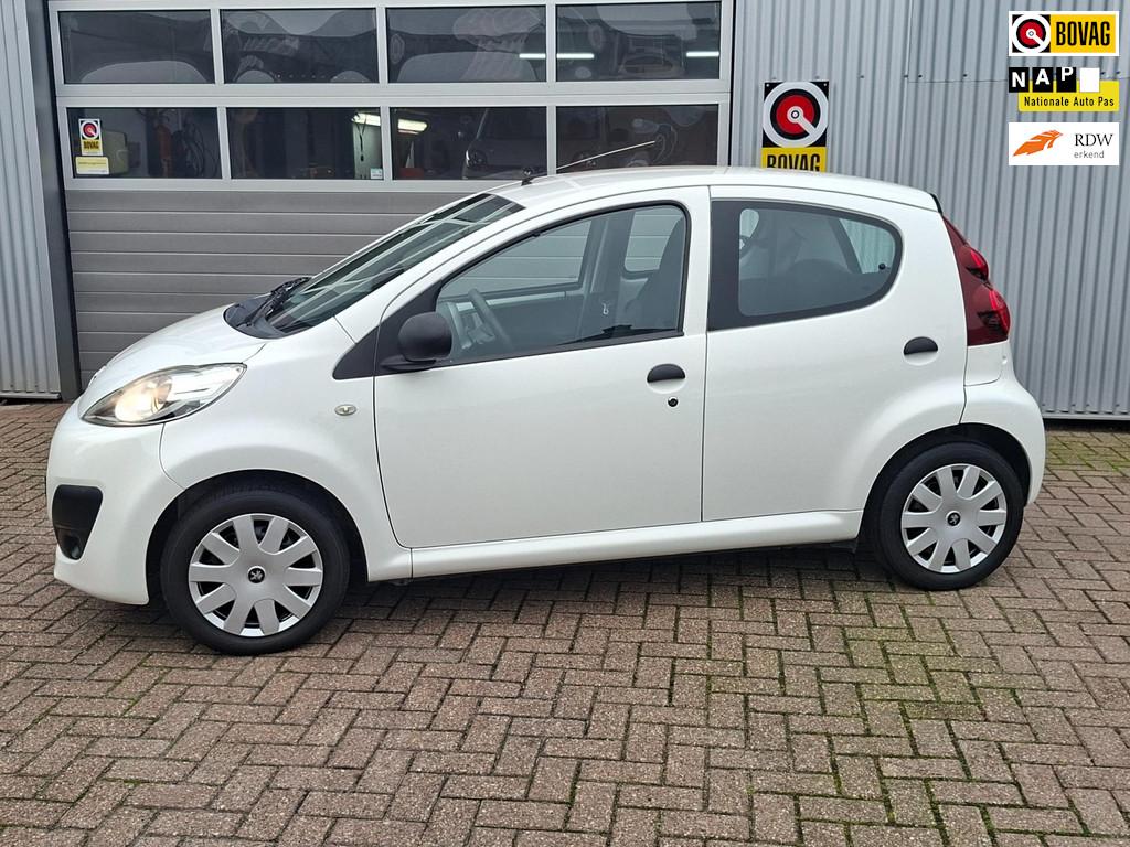 Peugeot 107 1.0 Airco Rijklaar, Euro 5, Gebruikt, 4 stoelen, Origineel Nederlands