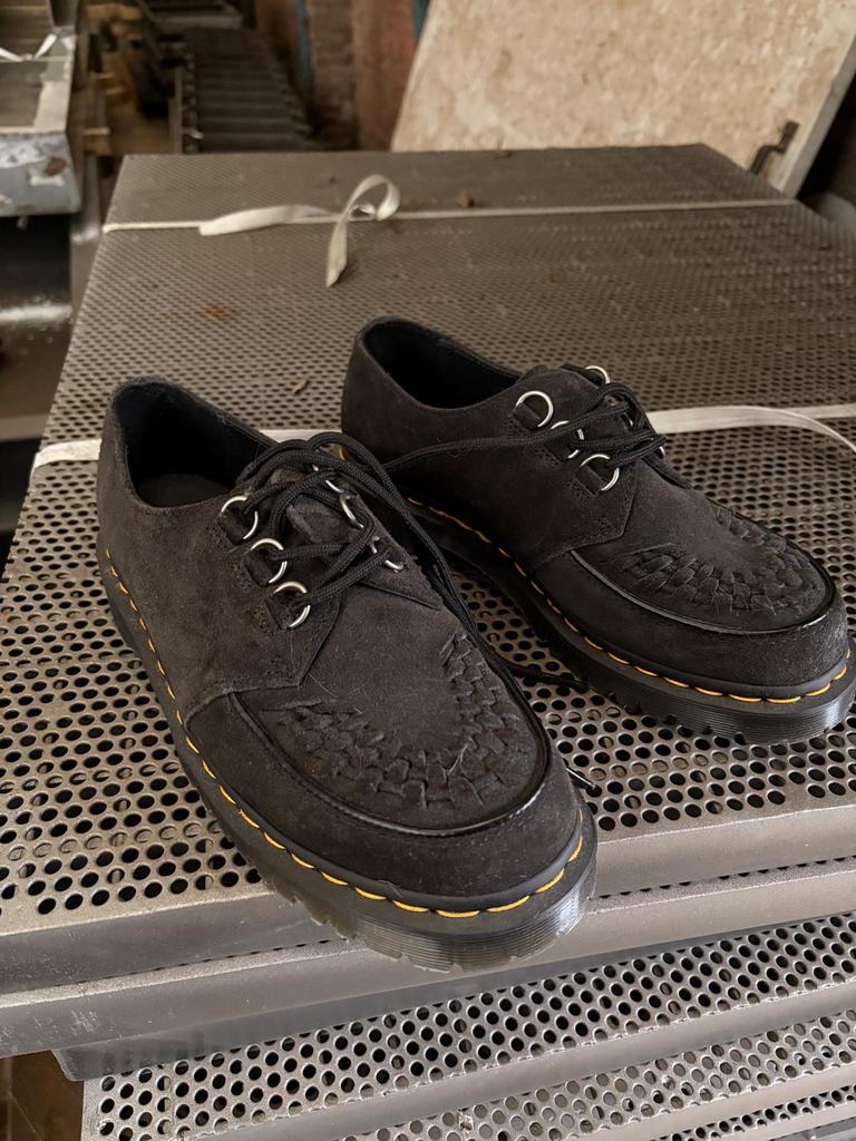 Dr. Martens maat 42, Ophalen, Zwart, Overige typen, Zo goed als nieuw