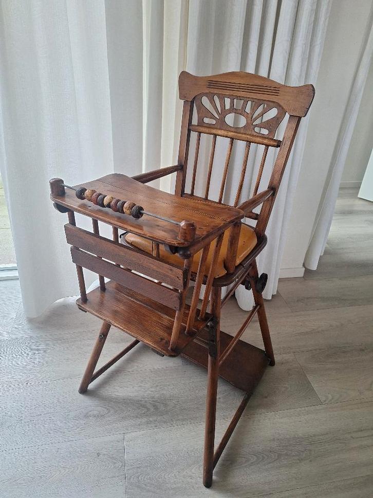Functioneel en decoratief deze antieke kinderstoel., Kinderen en Baby's, Kinderstoelen, Gebruikt, Overige typen, Ophalen