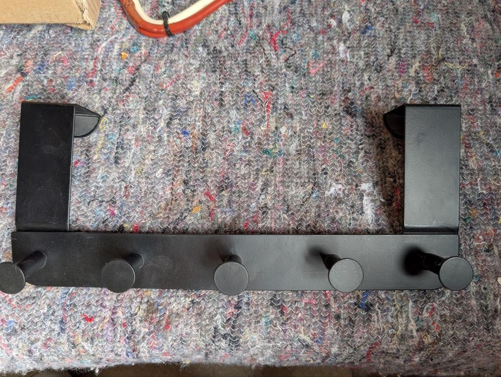 Deurhanger met 5 haken, Ophalen