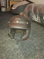 Te koop mat zwarte motor/brommer helm (potje met zonneklep), Ophalen of Verzenden