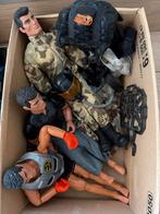 3 stuks Action Man Figuren, 1 met leger parachute uitrusting, Ophalen, Zo goed als nieuw