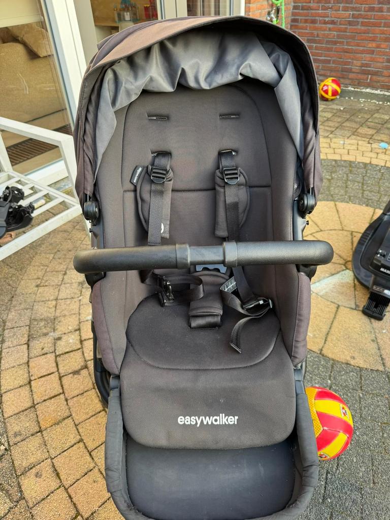 Easywalker kinderwagen met adapters en meerijdplankje, Kinderen en Baby's, Kinderwagens en Combinaties, Ophalen, Gebruikt, Kinderwagen