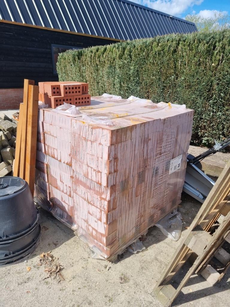 3 volle pallets metselstenen, Doe-het-zelf en Verbouw, Metselstenen, Ophalen, Bakstenen