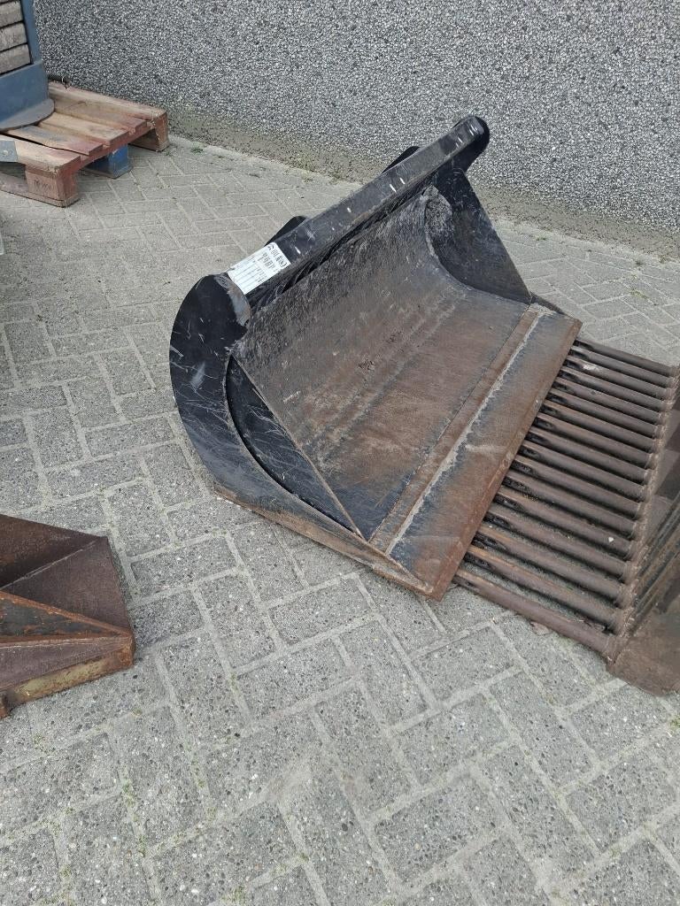 Puinbak knikmops 90 100, Ophalen, Zo goed als nieuw, Onkruidsteker, Knikmops giant