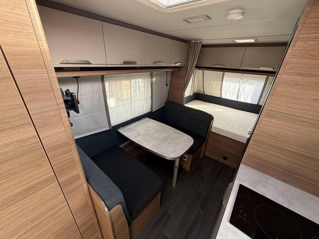 Knaus Sport E-Power Selection 500 QDK +mover+airco+alu velge, Caravans en Kamperen, Overige typen, Standaardzit, Bedrijf, Schokbreker