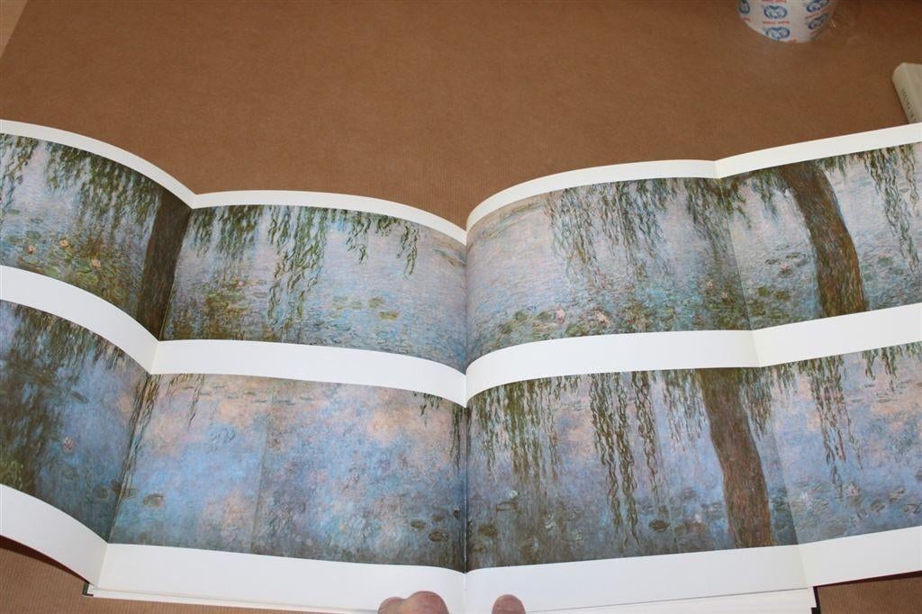 De Nymféas van Claude Monet in het Musée de l'Orangerie., Ophalen of Verzenden, Zo goed als nieuw