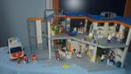 playmobil ziekenhuis met ambulance couveuse en rolstoel, Ophalen of Verzenden
