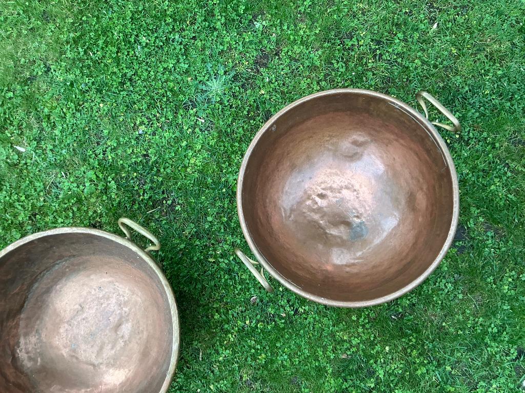 3 koperen pannen, Ophalen