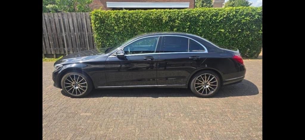 Mercedes-Benz C-Klasse C200 2.0 135KW Aut7 2014 Zwart, 1800 kg, Zwart, 4 cilinders, Zwart