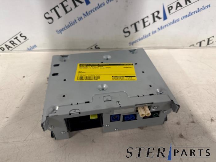 Regelunit Multi Media van een Mercedes E-Klasse, Auto-onderdelen, Gebruikt, -, Ophalen of Verzenden, -