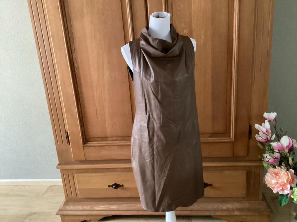 Nieuwe Sarah Pacini jurk, maat 2 (  38/40 ), Maat 38/40 (M), Bruin, Nieuw, Ophalen of Verzenden