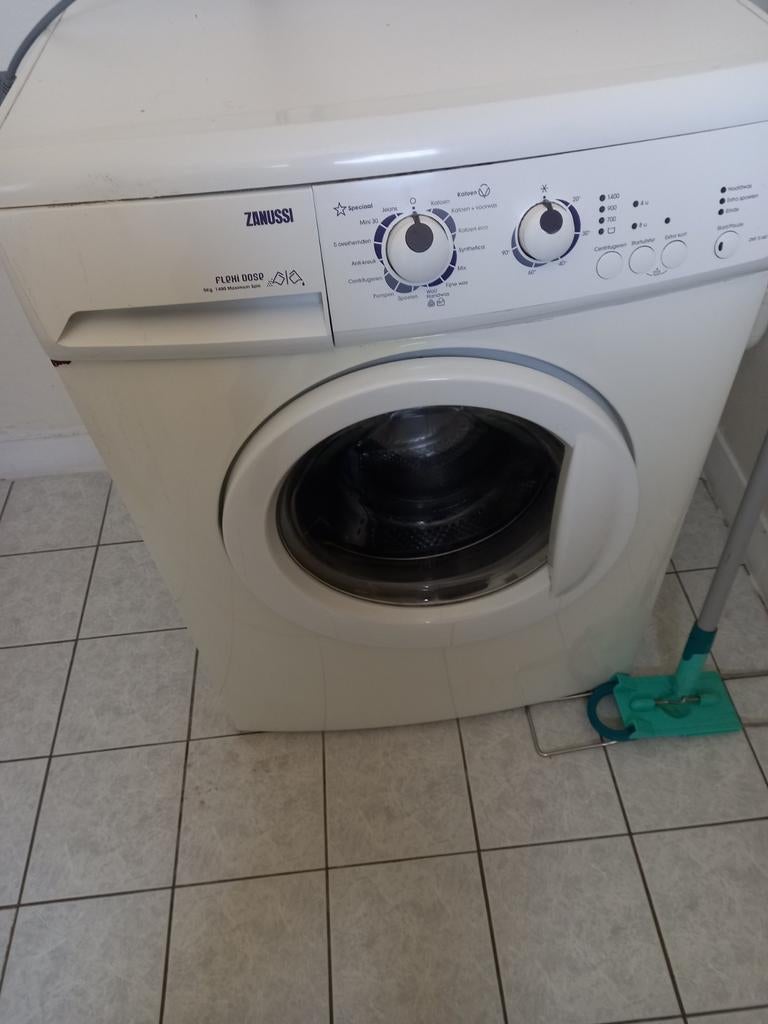 Wasmachine, Witgoed en Apparatuur, Wasmachines, Ophalen, 1200 tot 1600 toeren, Gebruikt, 4 tot 6 kg