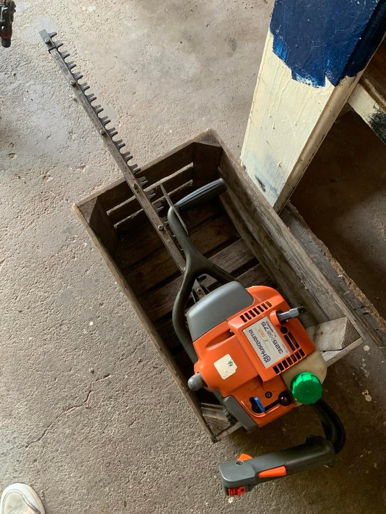 Husqvarna 325HS75 heggenschaar, Tuin en Terras, Heggenscharen, Ophalen, Gebruikt, Benzine